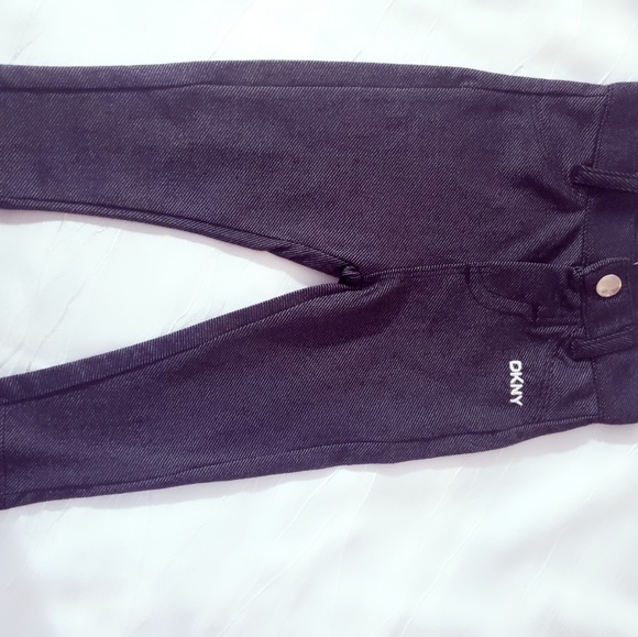 DKNY BABYGIRL OUTFIT (6-9months) - Picture 3 of 4